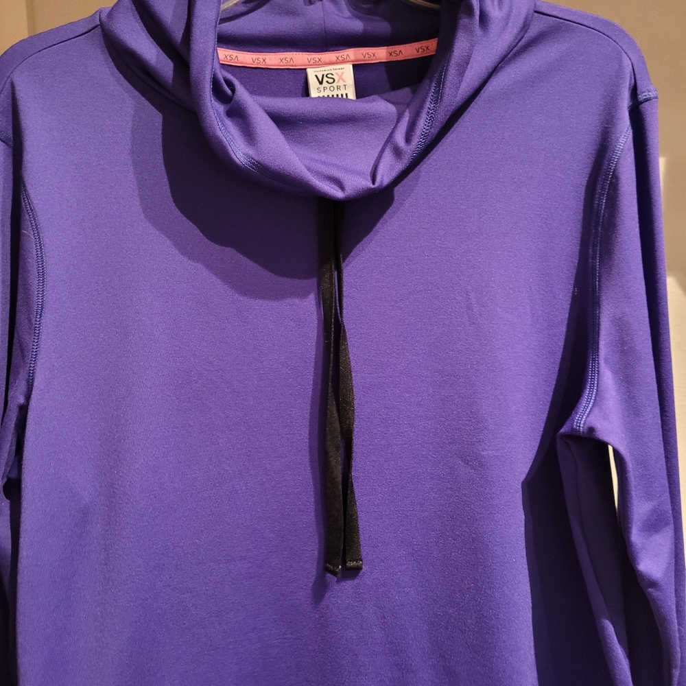 Victoria Secret sport pullover